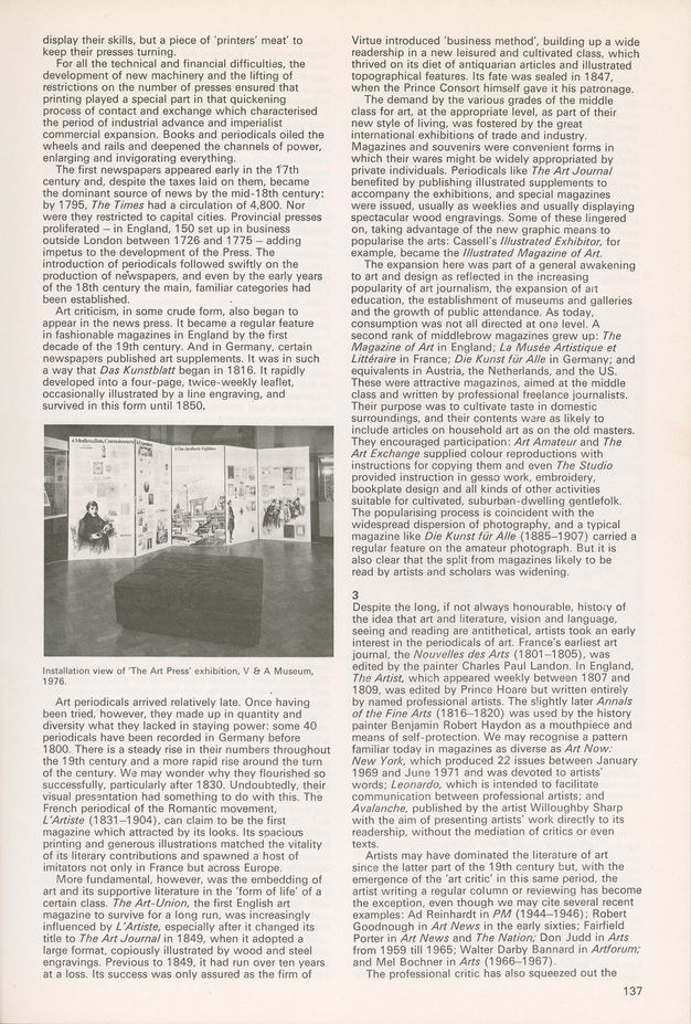 Page from a periodical. A black and white illustration of a five-panelled screen is captioned, “Installation view of ‘The Art Press’ exhibition, V&A Museum, 1976”. Two columns of text surround the image.